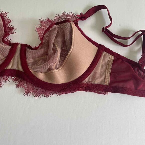 Victoria's Secret Dream Angels Push Up without Padding Red Lace Bra Size 32DD - Picture 5 of 7